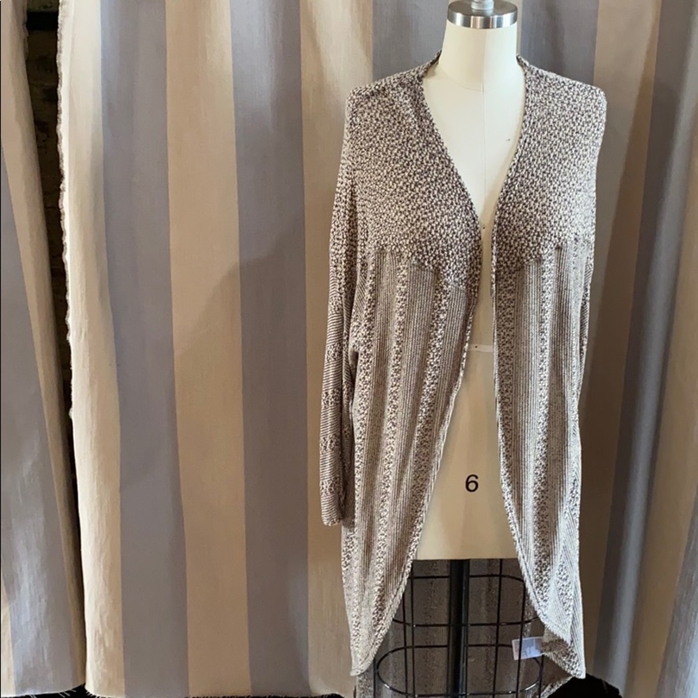 Ecote light weight cardigan